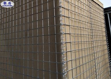 I gabbioni della barriera difensiva di sicurezza/reticolato di saldatura inscatolano 3 anni di garanzia