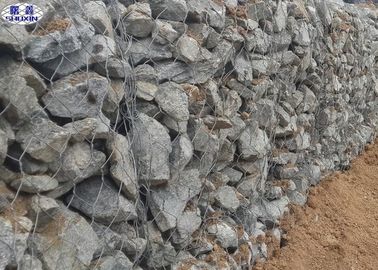 Il cavo riempito roccia ingabbia la caratteristica galvanizzata prova della ruggine 3 anni di garanzia