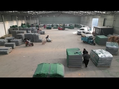 Montaggio e stoccaggio di barriere difensive