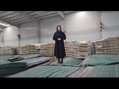 Quattordici contenitori di barriere difensive