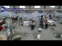 La vista aerea vi porta a vedere la fabbrica di filo rasoio.