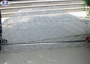 Il PVC ha ricoperto la rete metallica esagonale galvanizzata del muro di sostegno della parete del gabbione di 2mm