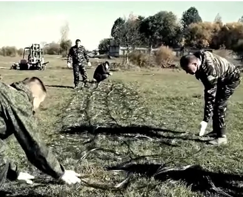 Dissuasivo Inconspicuo Discreto Sicurezza Frontiera Intriguito Trappola Sottile Dissuasivo Invisibile Wire Net Russia Tank Trappola