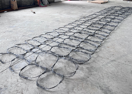 Intricciamento cattura invisibile frontiera difensiva serbatoio barriera rete di filo
