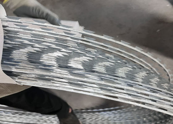 Linea retta a spirale e filo spinato a rasoio di tipo croce disponibile BTO-12