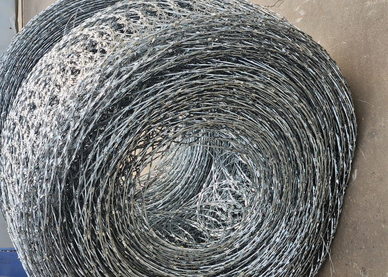 Materiale galvanizzato filo spinato da rasoio per la protezione contro la ruggine