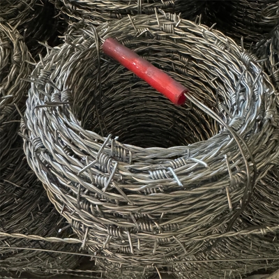 filo spinato recinzione di sicurezza recinzione di sicurezza filo spinato lame filo spinato fili spinati galvanizzati filo spinato recinzione agricola filo spinato rotoli di filo spinato per bovini
