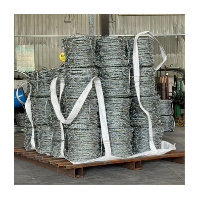 Cavo di filo spinato galvanizzato tradizionale 400M 500M 50Kg per rotolo di acciaio di 5 mm di diametro per recinzione e protezione