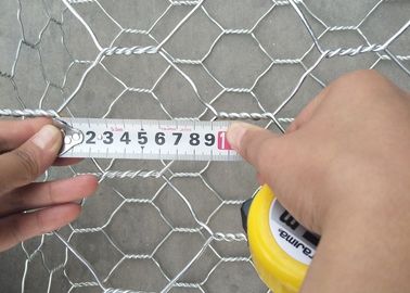 Gabbia galvanizzata resistente del gabbione riempita pietra per controllo dell'erosione